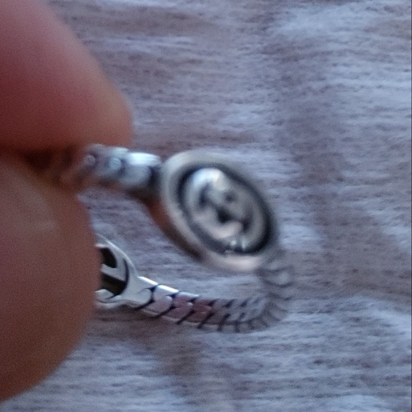 Gucci Interlock Ring. Sterling silver. Marked size 20 which fits like a 9 US. - Picture 3 of 7